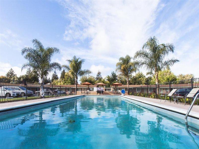 Tri-Valley Inn & Suites Pleasanton Eksteriør bilde