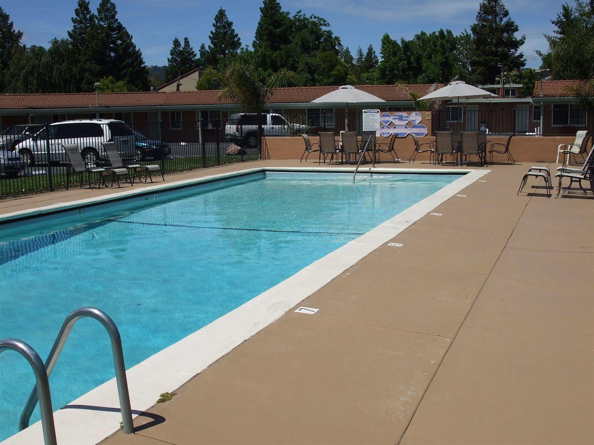 Tri-Valley Inn & Suites Pleasanton Eksteriør bilde